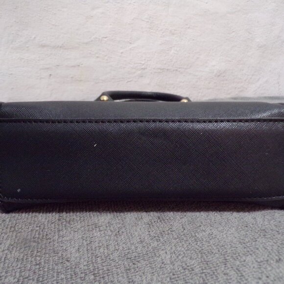 Isabelle Vegan Black Square Handbag with Adjustable Shoulder Strap New - Picture 3 of 6